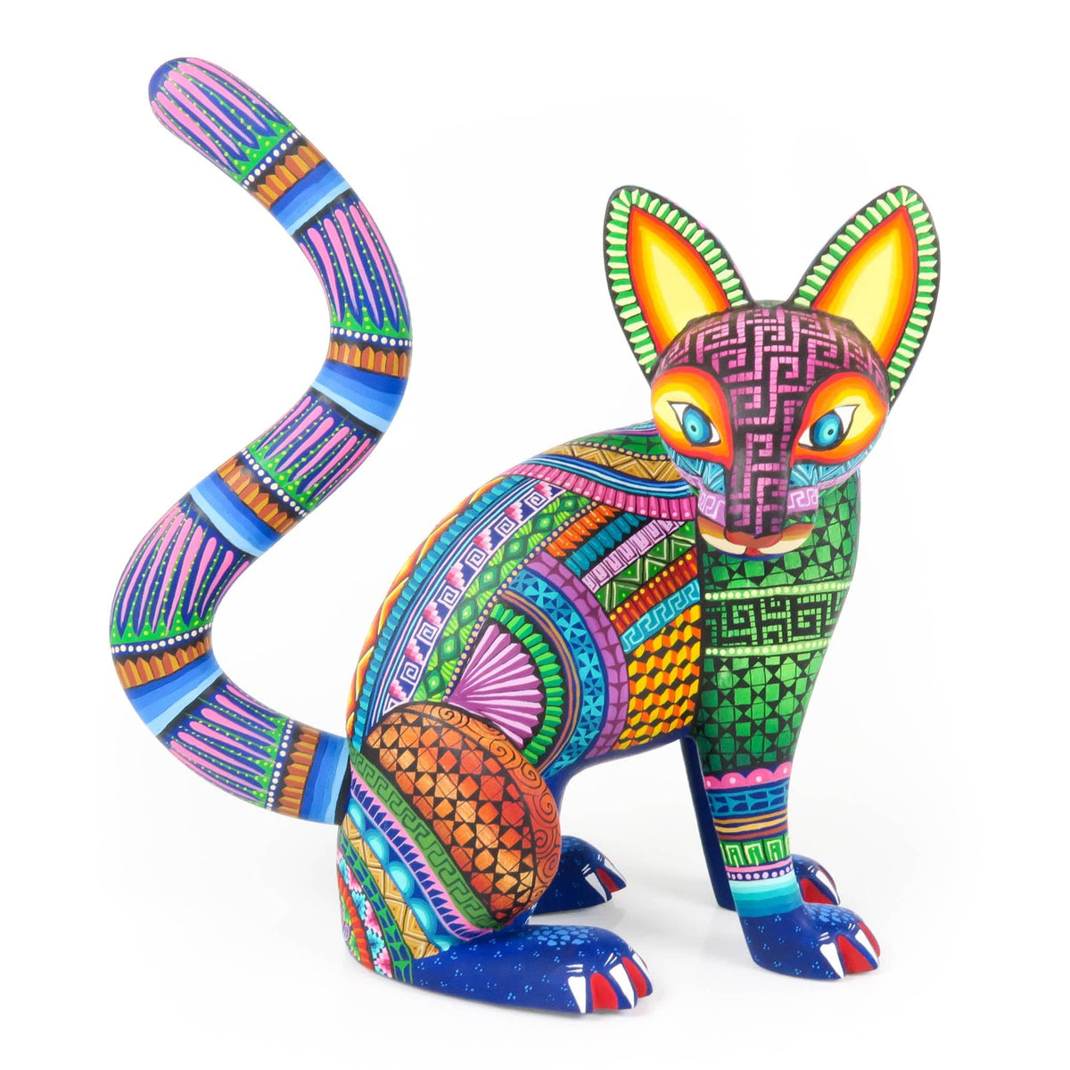 Gorgeous Cat - Oaxacan Alebrije Wood Carving – VivaMexico.com