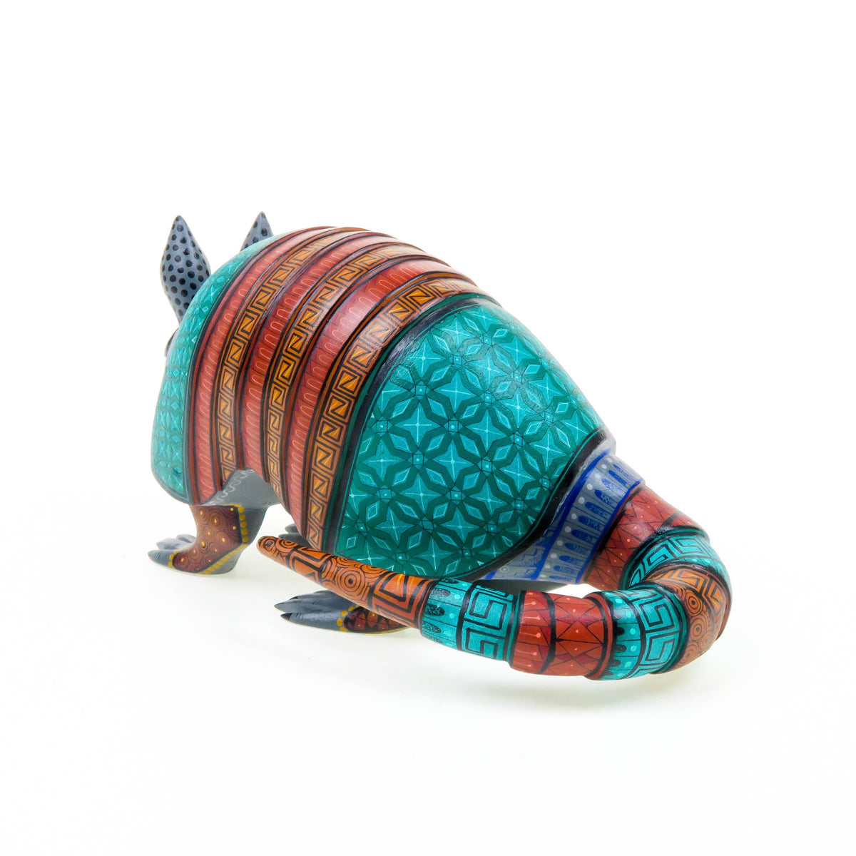 Masterpiece Armadillo - Oaxacan Alebrije Wood Carving – VivaMexico