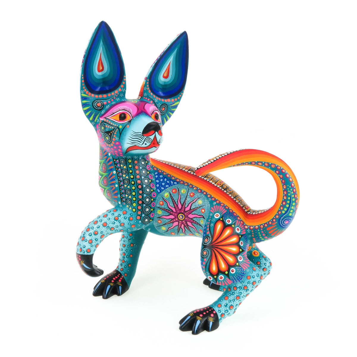 Vigilant Dog - Oaxacan Alebrije Wood Carving – VivaMexico.com