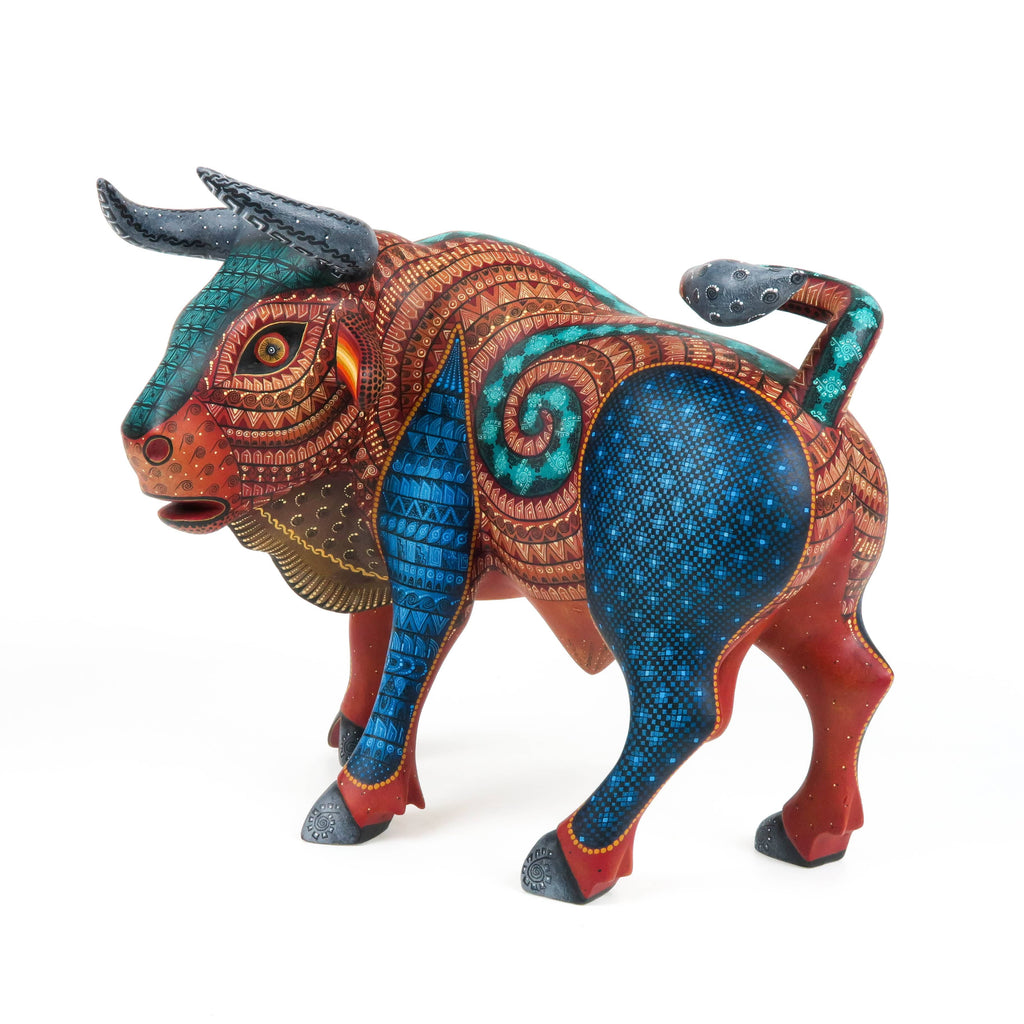 木製の雄牛の像 牡牛 ブル おうし Wooden Bull Mexico Bull - Oaxacan Alebrije Wood Carving - Nestor Melchor – VivaMexico