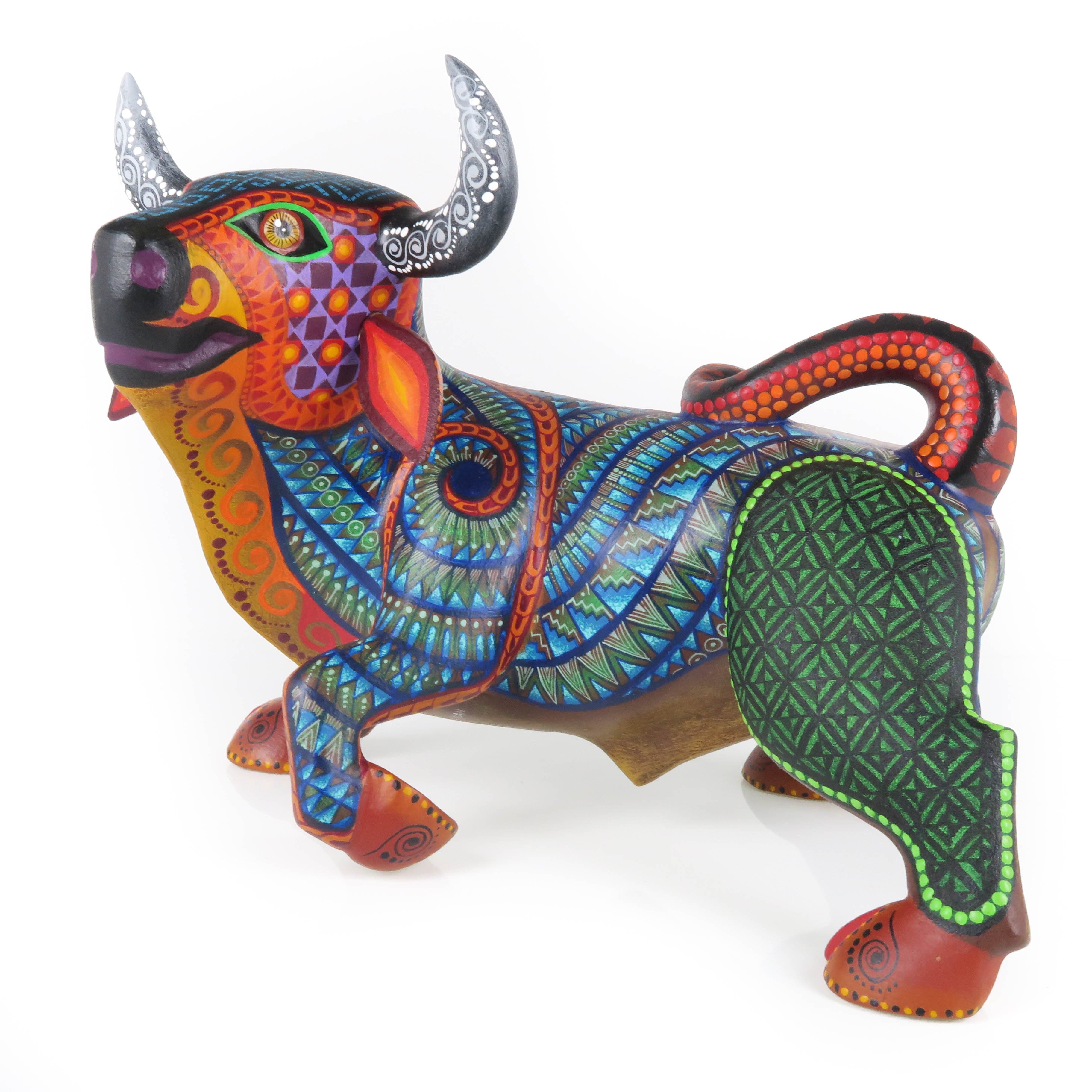 木製の雄牛の像 牡牛 ブル おうし Wooden Bull Mexico www-vivamexico-com-alebrije-