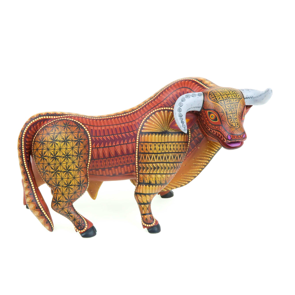 Elegant Bull - Oaxacan Alebrije Wood Carving – VivaMexico.com
