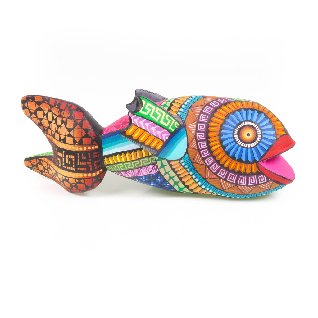 bulgarian wood carving box fish Carved This Hand Carved Rosewood Fish Sculpture Was Carved From A Single Piece Of Wood Fish On Base - Oaxacan