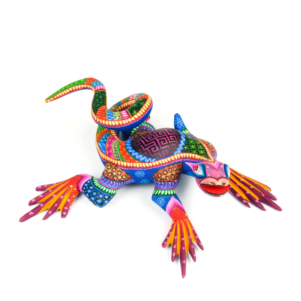 Fantastic Iguana - Oaxacan Alebrije Wood Carving – VivaMexico.com