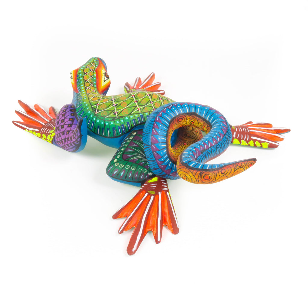 Fantastic Iguana - Oaxacan Alebrije Wood Carving – VivaMexico.com