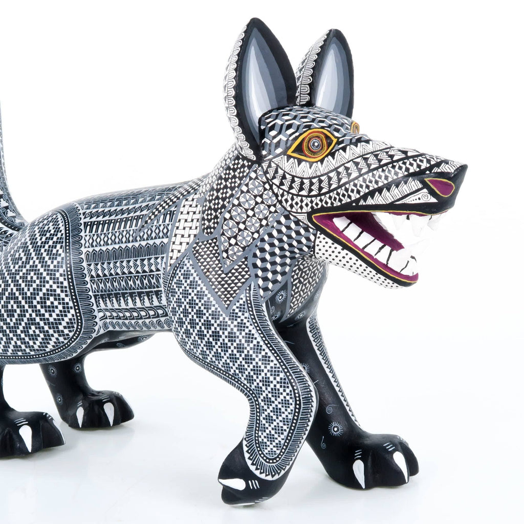 Fierce Wolf - Oaxacan Alebrije Wood Carving – VivaMexico.com