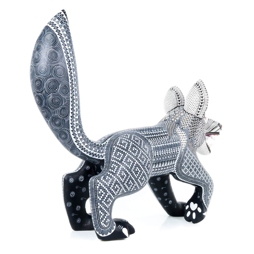 Fierce Wolf - Oaxacan Alebrije Wood Carving – VivaMexico.com