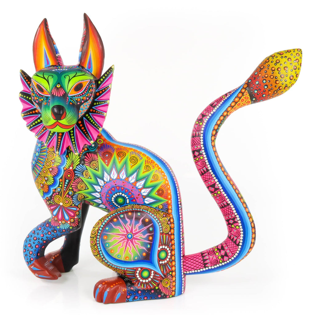 Majestic Lynx - Oaxacan Alebrije Wood Carving – VivaMexico.com