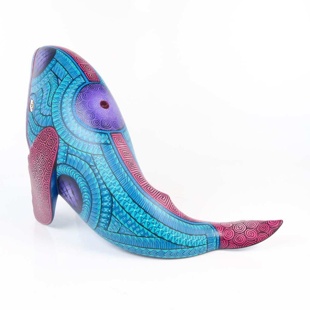 Majestic Whale - Oaxacan Alebrije Wood Carving – VivaMexico.com