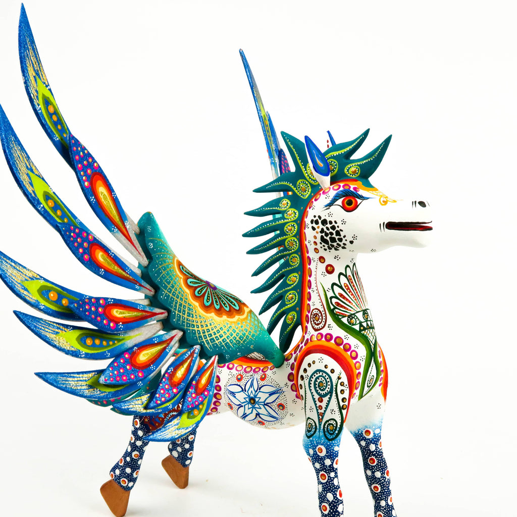 Masterpiece White Pegasus Horse - Oaxacan Alebrije Wood Carving