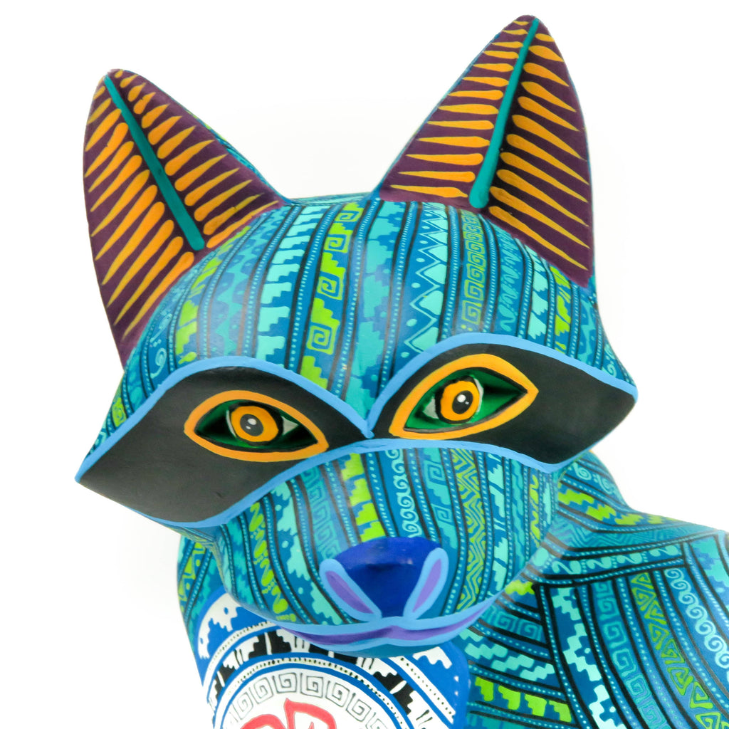 Turquoise Raccoon - Oaxacan Alebrije Wood Carving – VivaMexico.com