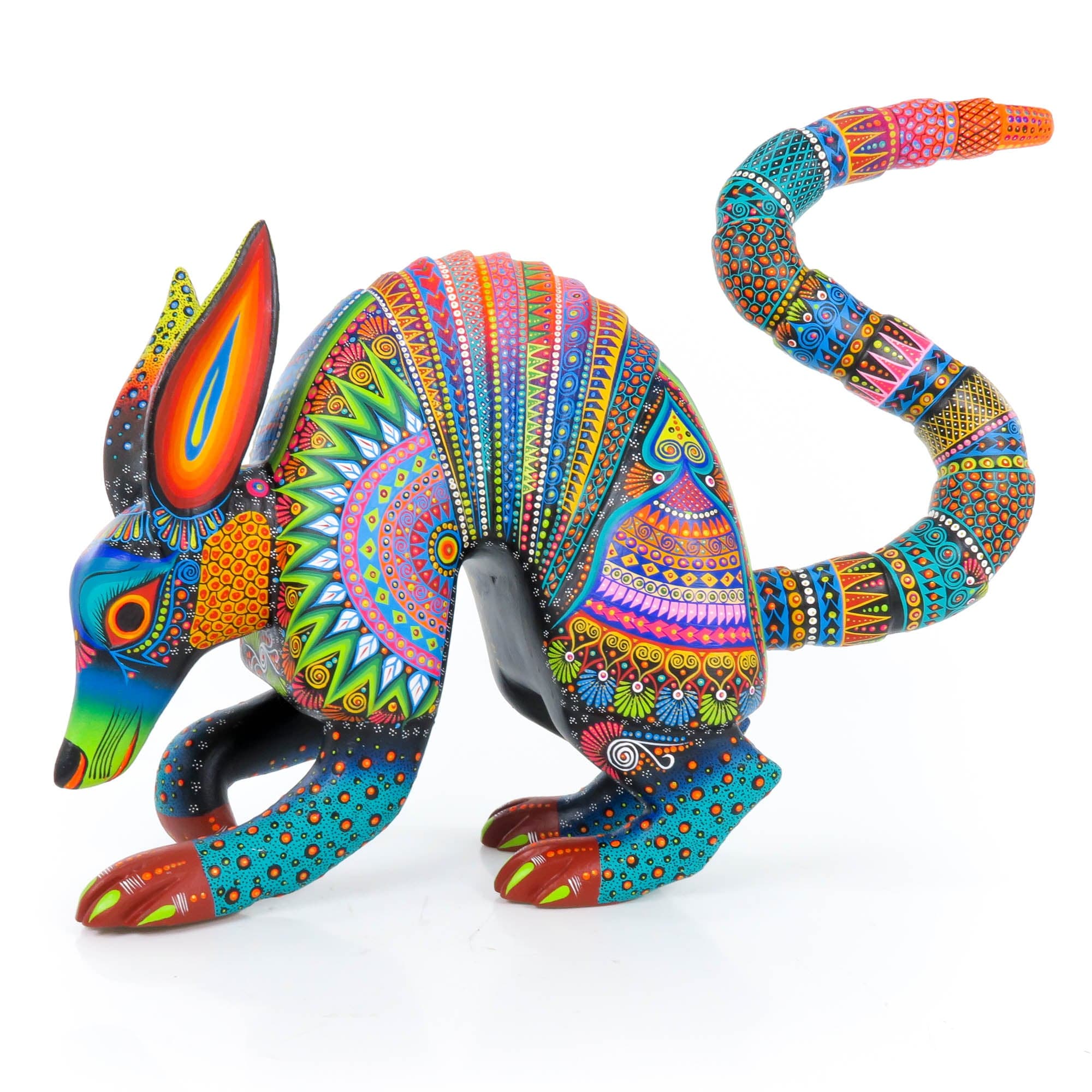 Vibrant Armadillo - Oaxacan Alebrije Wood Carving – VivaMexico.com 