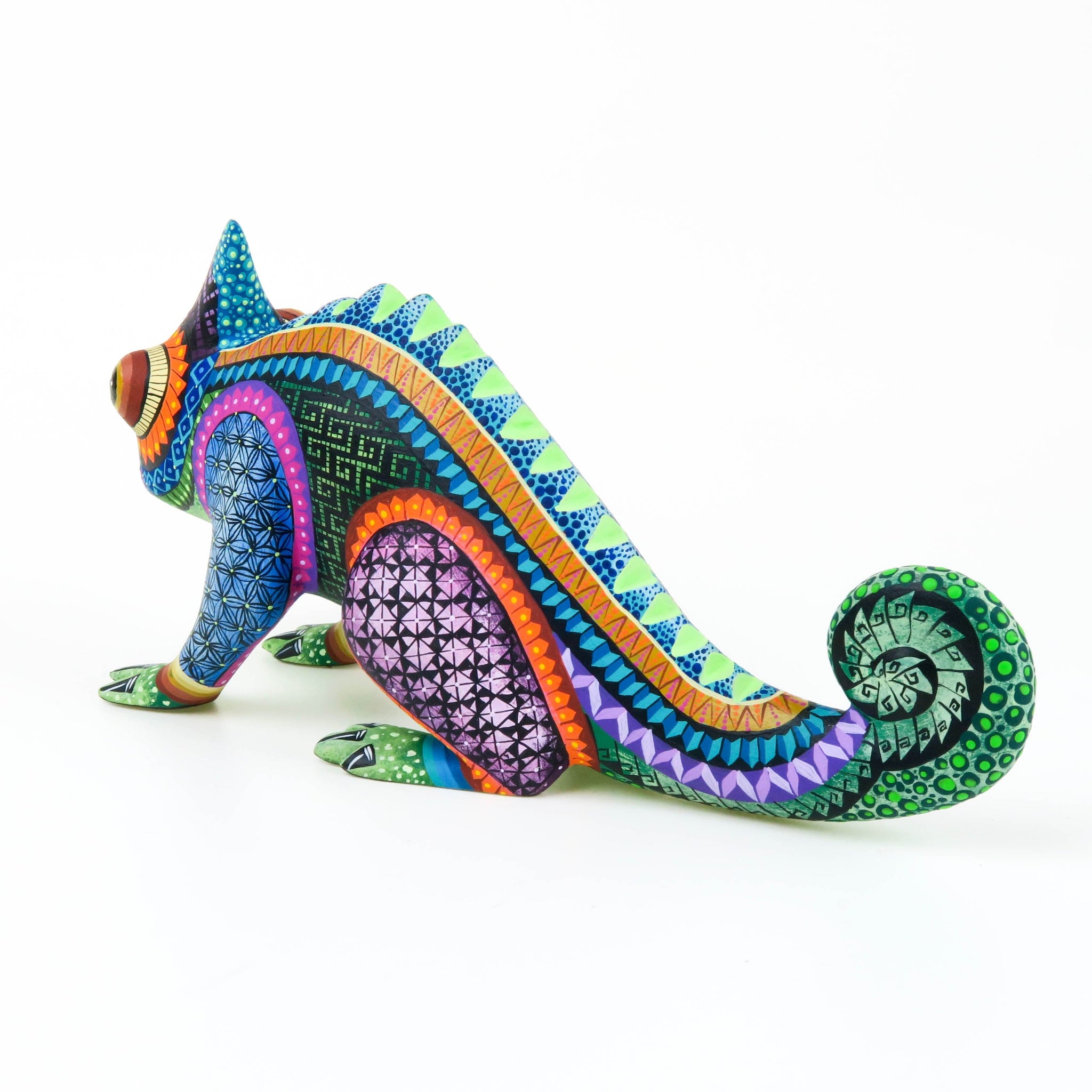 Chameleon Mexican Wood Carving Alebrije Hand Painted in Oaxaca
