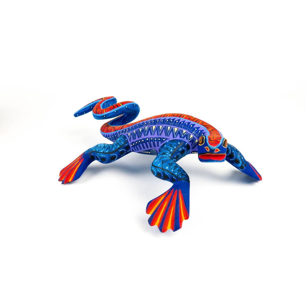 Zapotec Iguana - Oaxacan Alebrije Wood Carving - Nestor Melchor