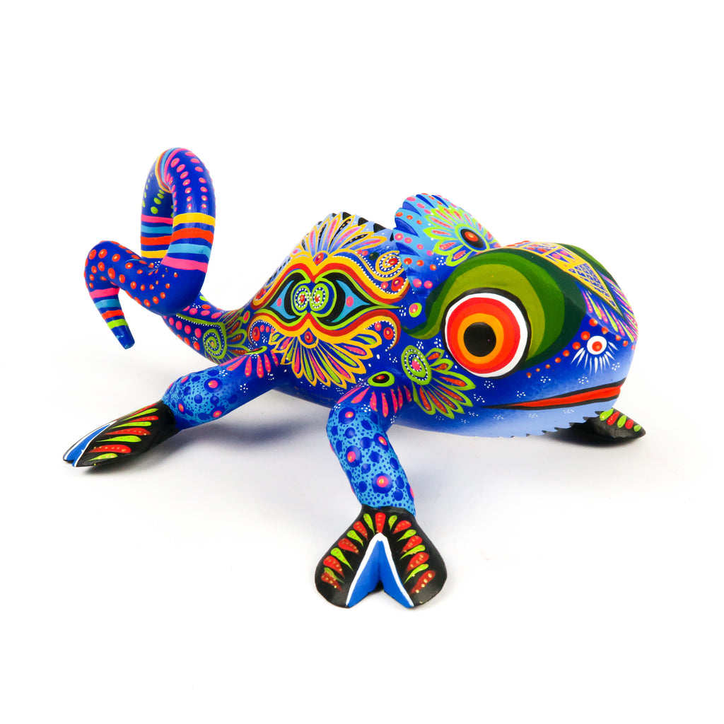 Blue Chameleon Oaxacan Alebrije Wood Carving Mexican Folk Art Sculpture - VivaMexico.com