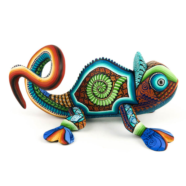 Masterpiece Chameleon - Oaxacan Alebrije Wood Carving Mexican Folk Art Sculpture - VivaMexico.com