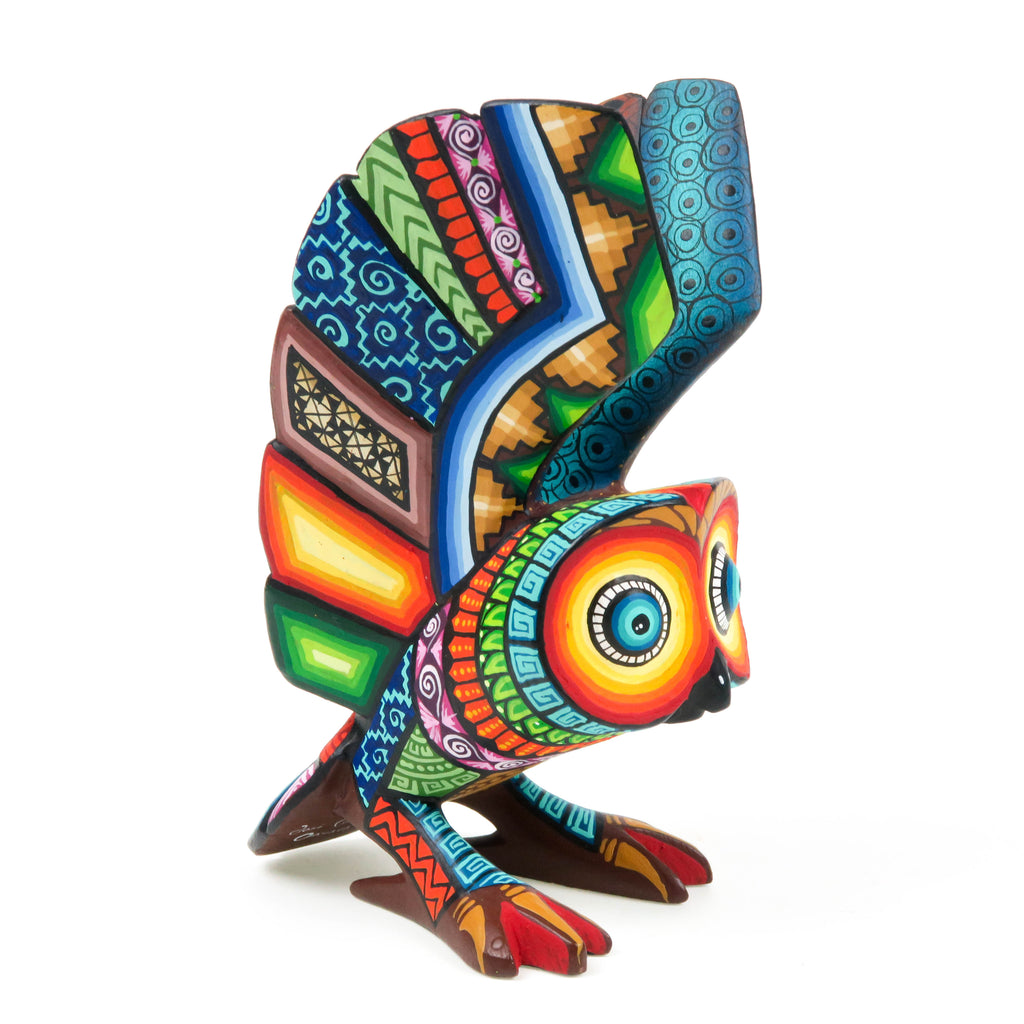 Owl - Oaxacan Alebrije Wood Carving Sculpture - Jose Calvo & Magaly Fuentes - VivaMexico.com