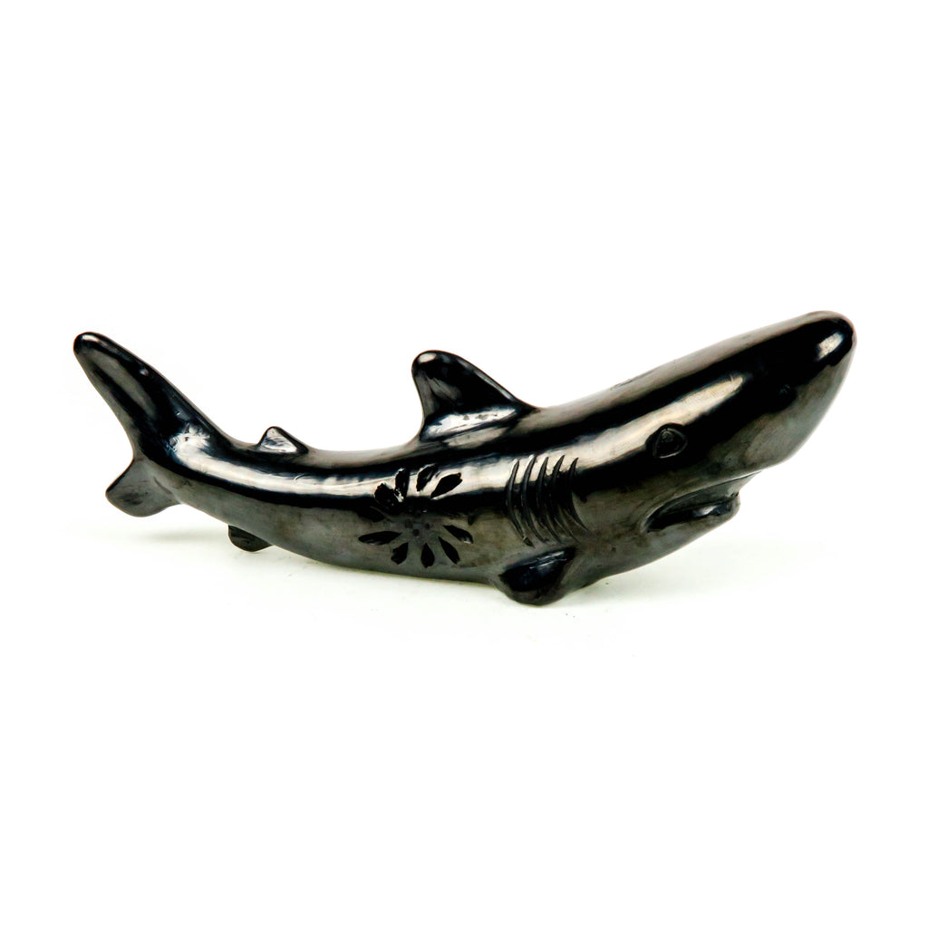 Barro Negro (Mexican Black Clay): Shark - VivaMexico.com