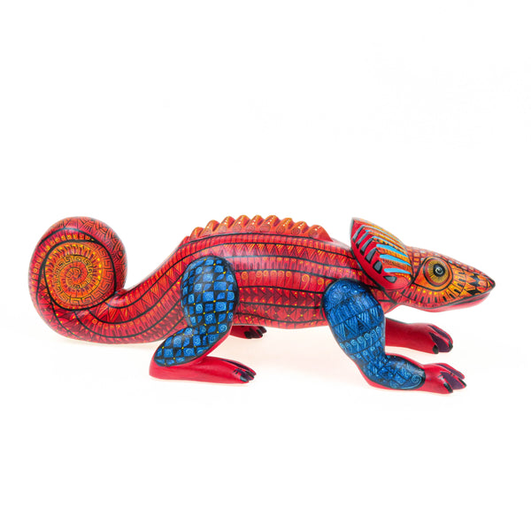 Chameleon - Oaxacan Alebrije Wood Carving