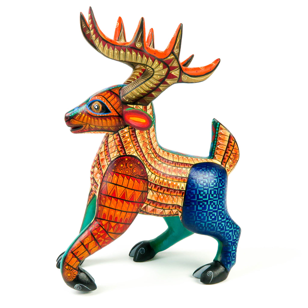 Cheerful Deer - Oaxacan Alebrije Wood Carving - VivaMexico.com