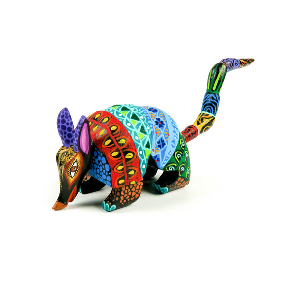 Armadillo - Oaxacan Alebrije Wood Carving - VivaMexico.com