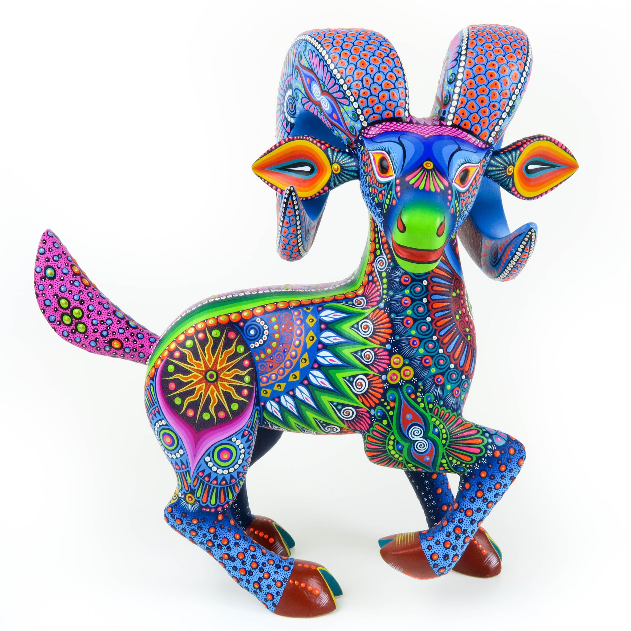 Bighorn Ram - Oaxacan Alebrije Wood Carving – VivaMexico.com - Mexican Art