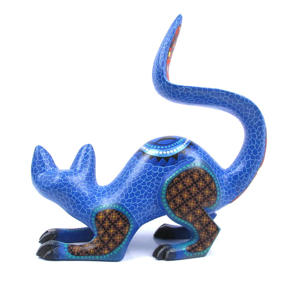 Blue Raccoon - Oaxacan Alebrije Wood Carving - VivaMexico.com