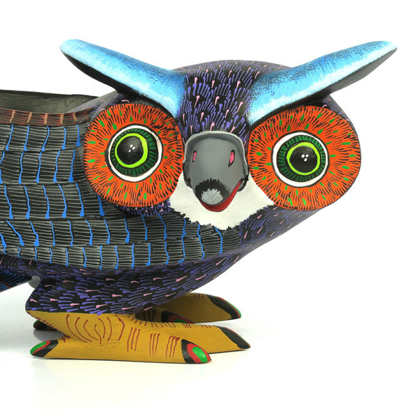 Crouching owl - Oaxacan Alebrije Wood Carving - VivaMexico.com